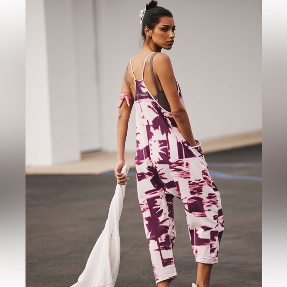 NWT FP Movement Hot Shot Printed Onesie - Palmy Beach Night Pink - Picture 2 of 9